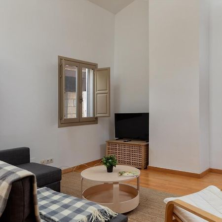 Flateli Cort Reial 7 Apartment Girona Bagian luar foto