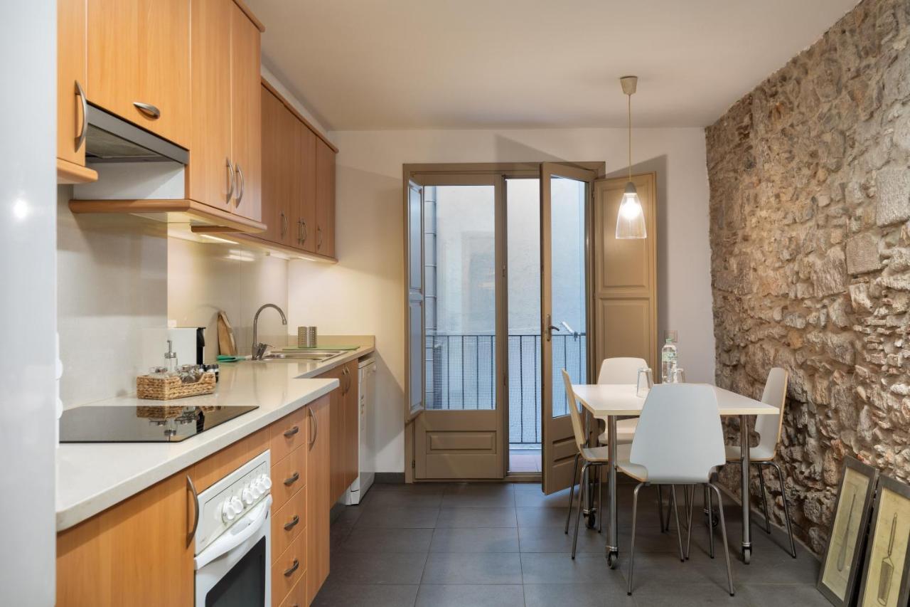 Flateli Cort Reial 7 Apartment Girona Bagian luar foto