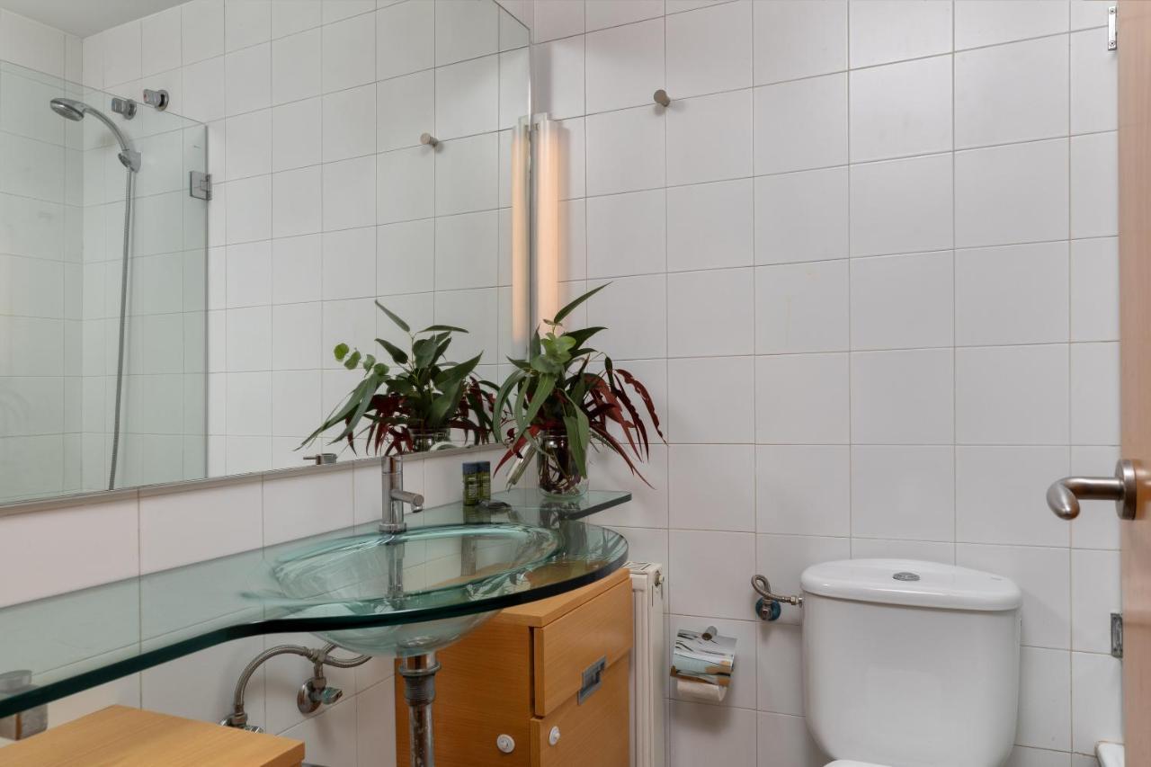 Flateli Cort Reial 7 Apartment Girona Bagian luar foto