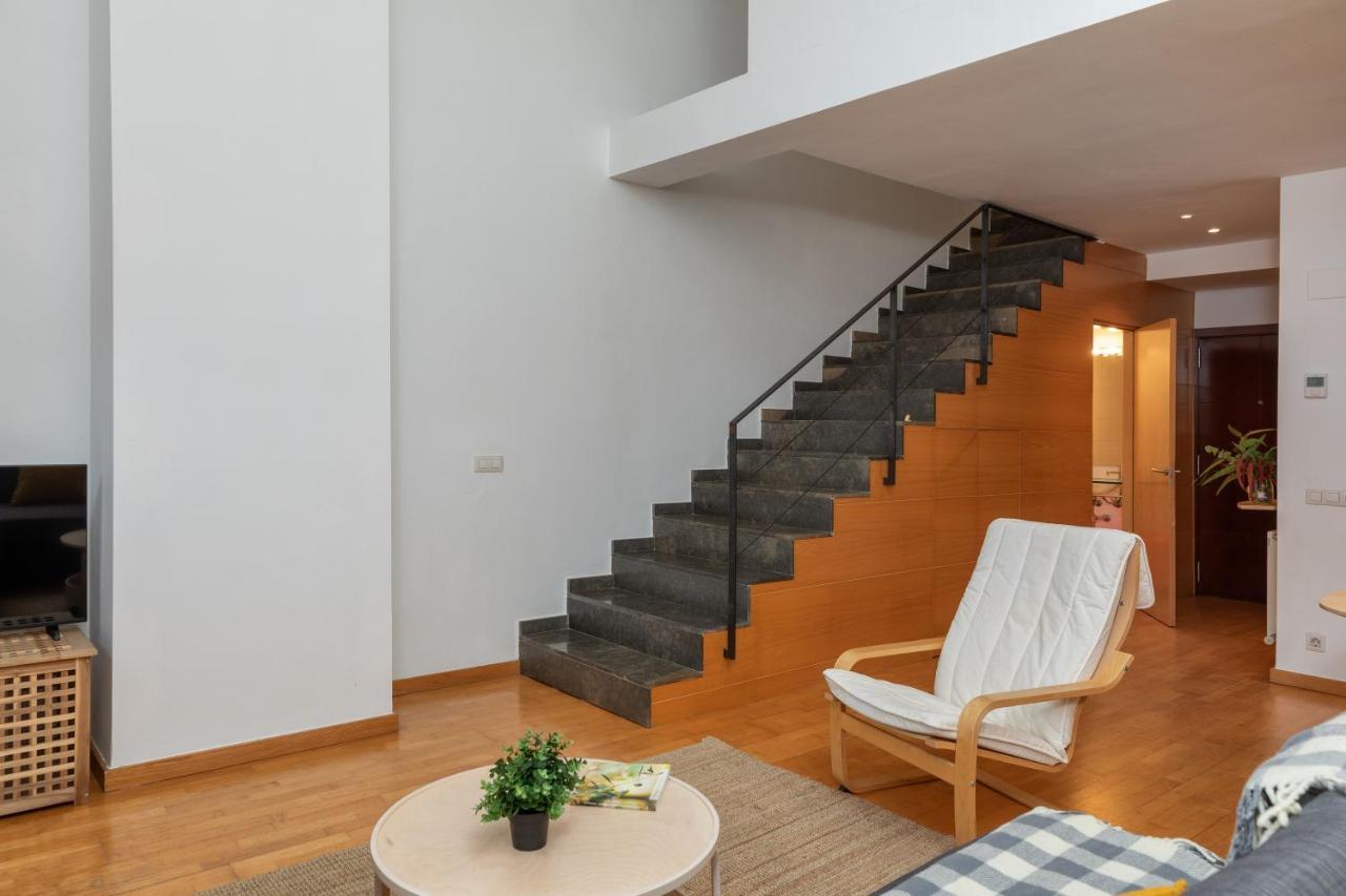 Flateli Cort Reial 7 Apartment Girona Bagian luar foto